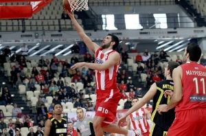 Olympiakos 113-75 Ilysiakos