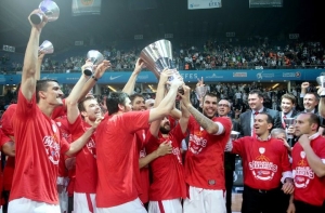 Pictures From The EuroLeague Victory